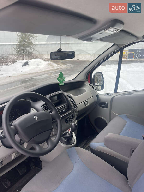 Мінівен Renault Trafic 2012 в Бродах