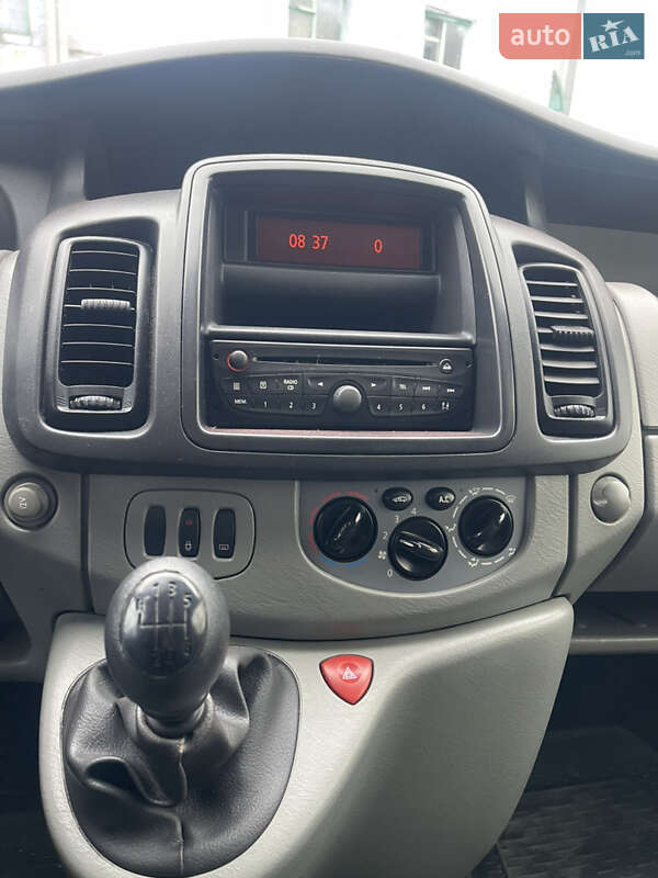 Мінівен Renault Trafic 2012 в Бродах