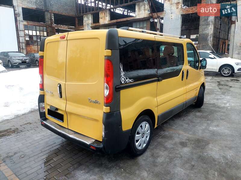 Мінівен Renault Trafic 2007 в Львові