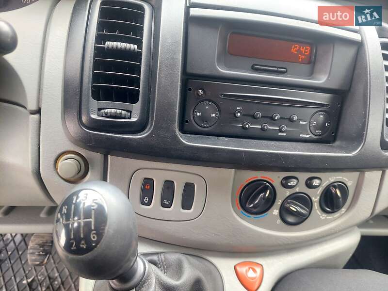 Мінівен Renault Trafic 2007 в Львові