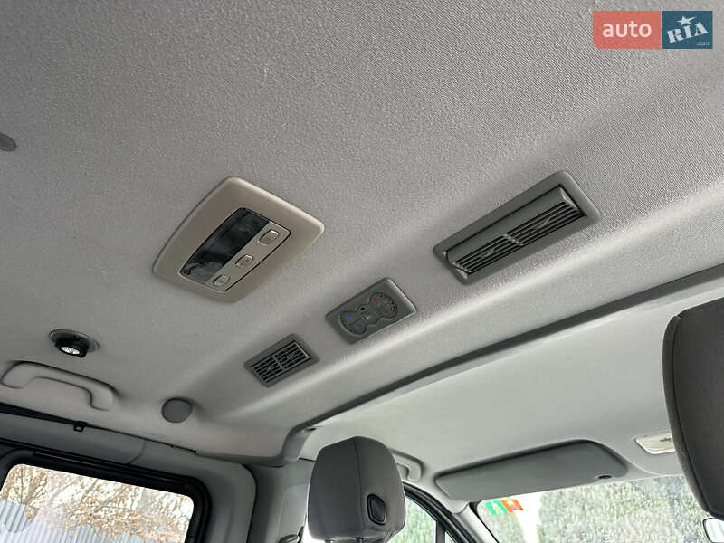 Мінівен Renault Trafic 2011 в Луцьку фото 13 Мінівен Renault Trafic 2011 в Луцьку