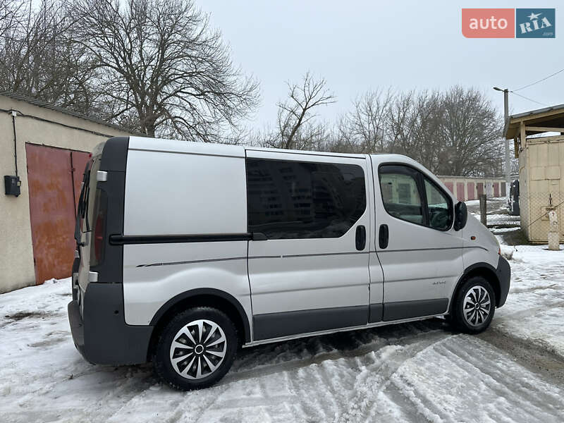 Мінівен Renault Trafic 2003 в Кам'янець-Подільському фото 16 Мінівен Renault Trafic 2003 в Кам'янець-Подільському