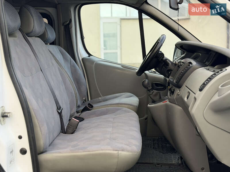 Минивэн Renault Trafic 2004 в Львове