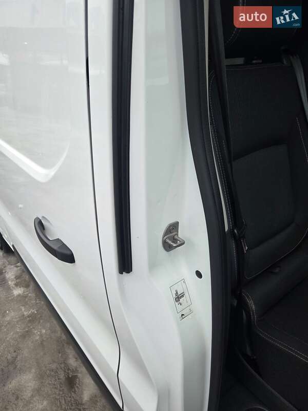 Микроавтобус грузовой (до 3,5т) Renault Trafic 2018 в Броварах фото 44 Микроавтобус грузовой (до 3,5т) Renault Trafic 2018 в Броварах