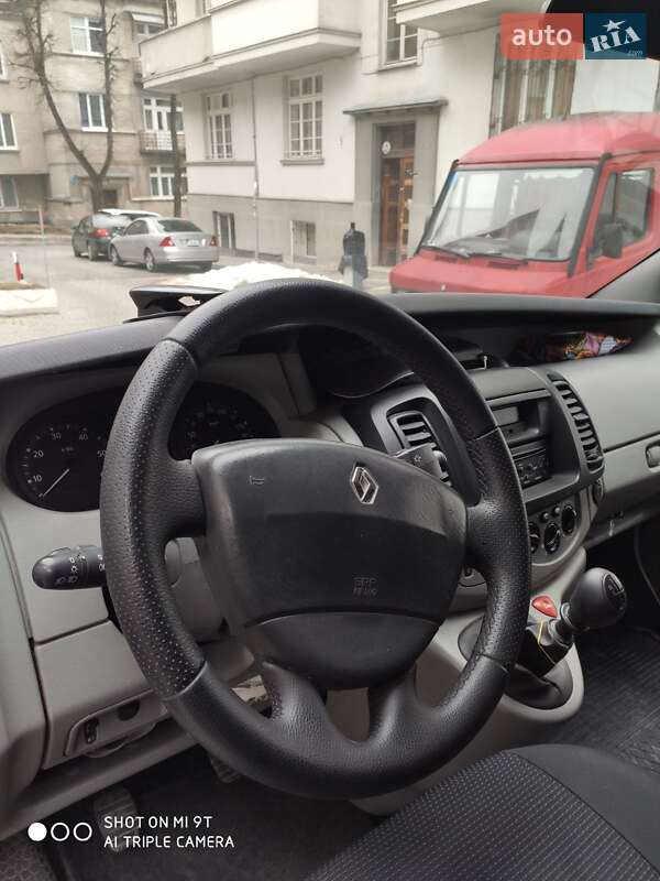 Мінівен Renault Trafic 2009 в Львові фото 3 Мінівен Renault Trafic 2009 в Львові