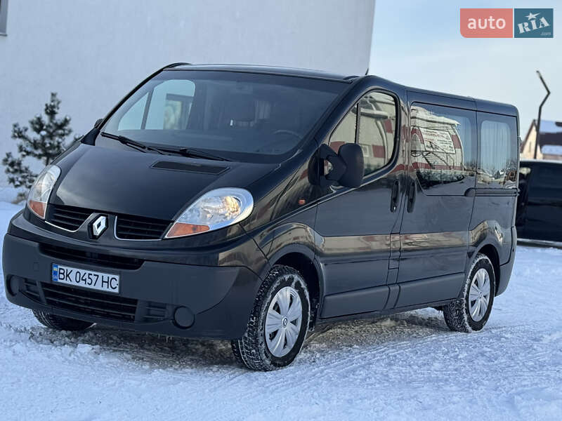Минивэн Renault Trafic 2008 в Луцке
