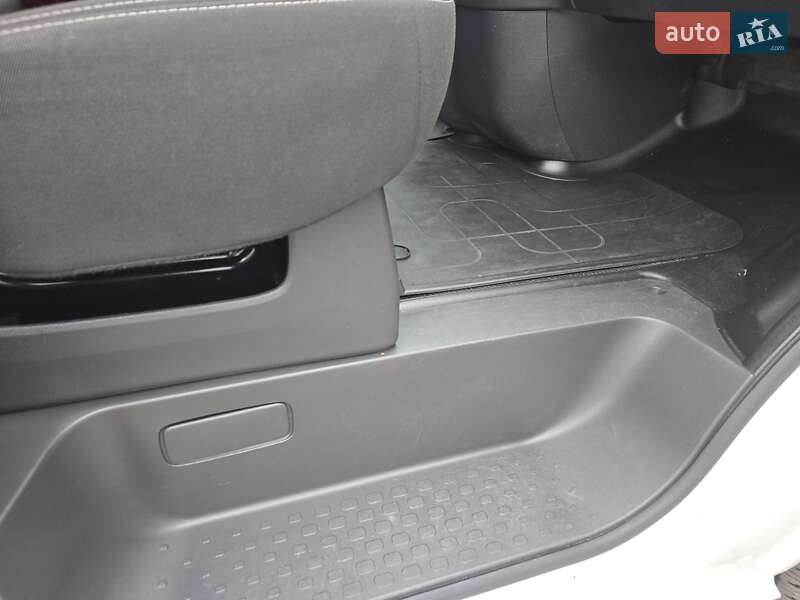 Вантажний фургон Renault Trafic 2021 в Одесі