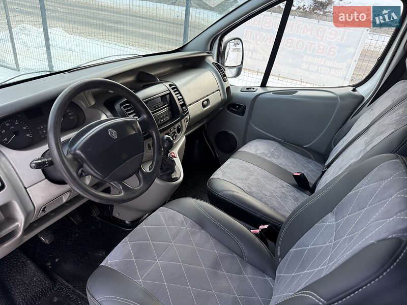 Минивэн Renault Trafic 2005 в Кременце фото 24 Минивэн Renault Trafic 2005 в Кременце