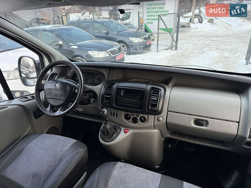 Минивэн Renault Trafic 2005 в Кременце фото 29 Минивэн Renault Trafic 2005 в Кременце