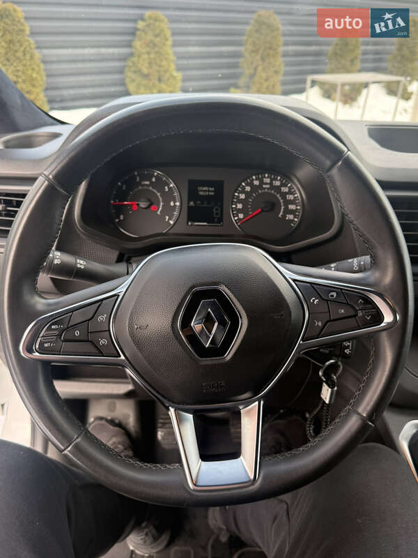 Минивэн Renault Trafic 2023 в Ивано-Франковске