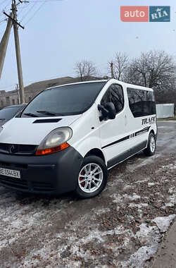 Минивэн Renault Trafic 2004 в Врадиевке
