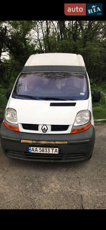 Мінівен Renault Trafic 2005 в Києві
