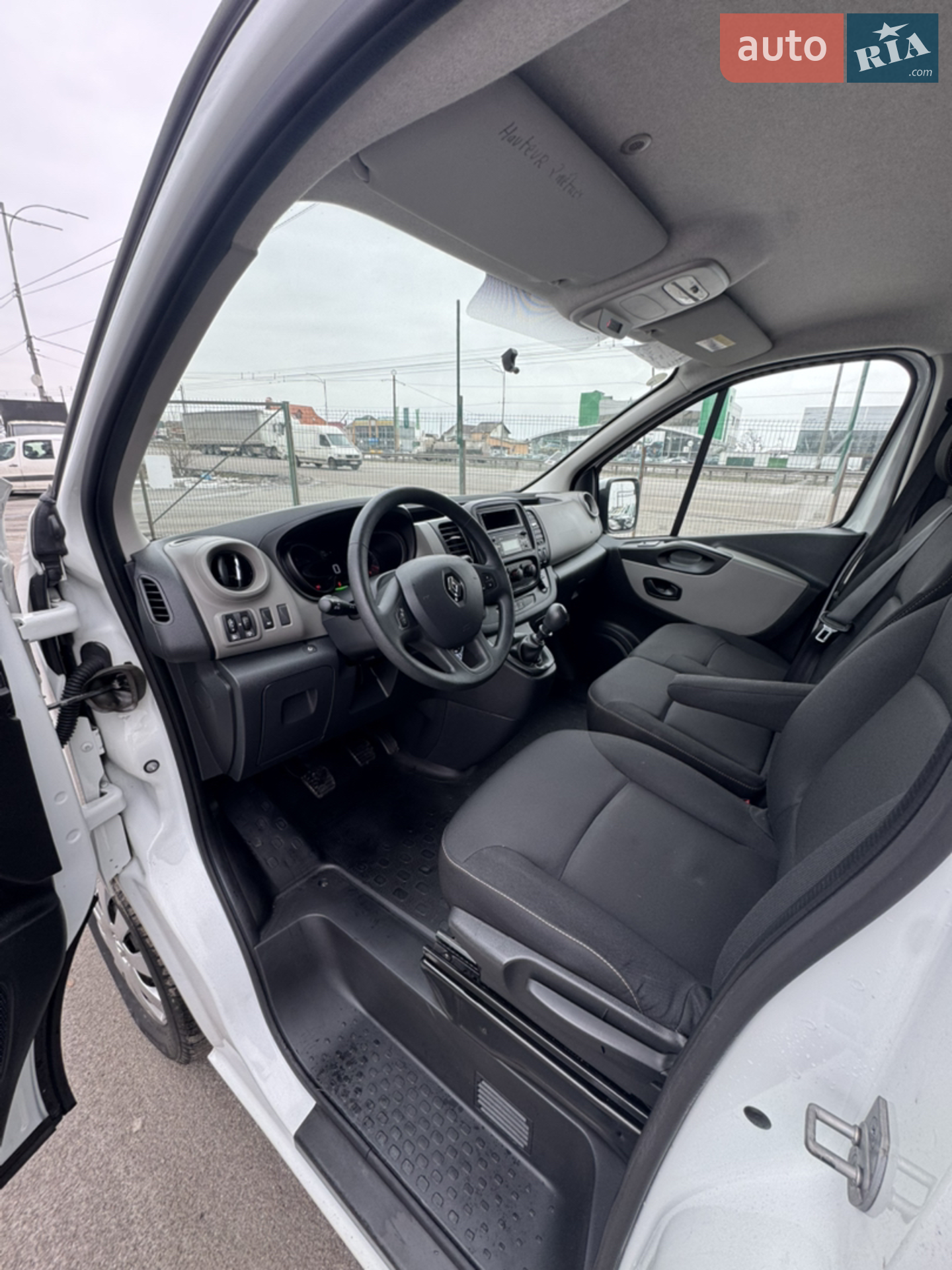 2018 Renault Trafic - мініатюра 9