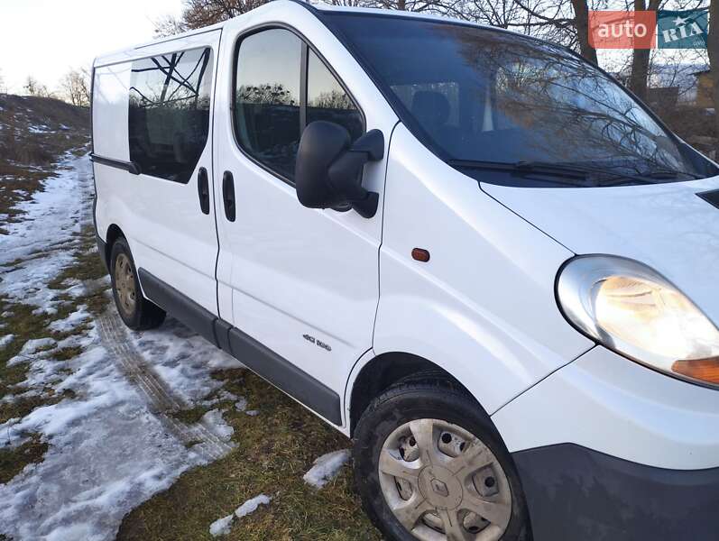 Мінівен Renault Trafic 2006 в Смілі фото 15 Мінівен Renault Trafic 2006 в Смілі