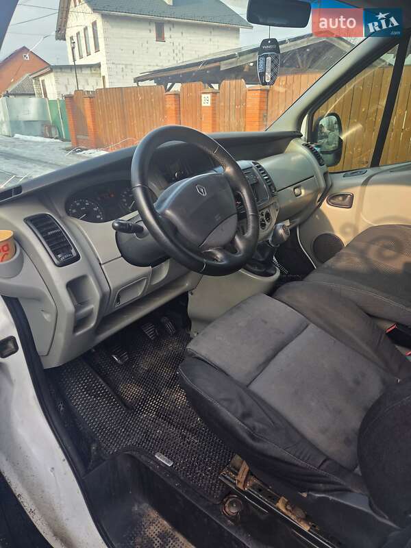 Грузовой фургон Renault Trafic 2008 в Киеве