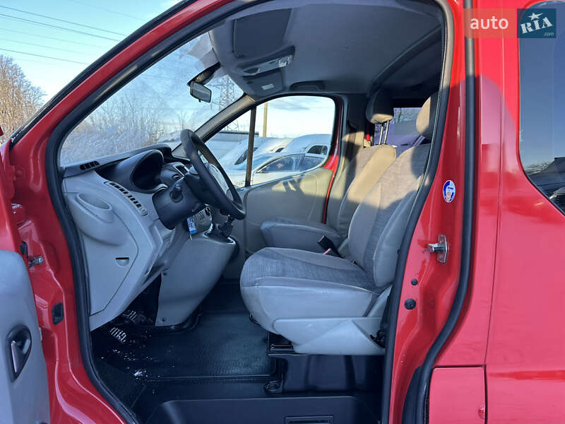 Минивэн Renault Trafic 2013 в Ровно