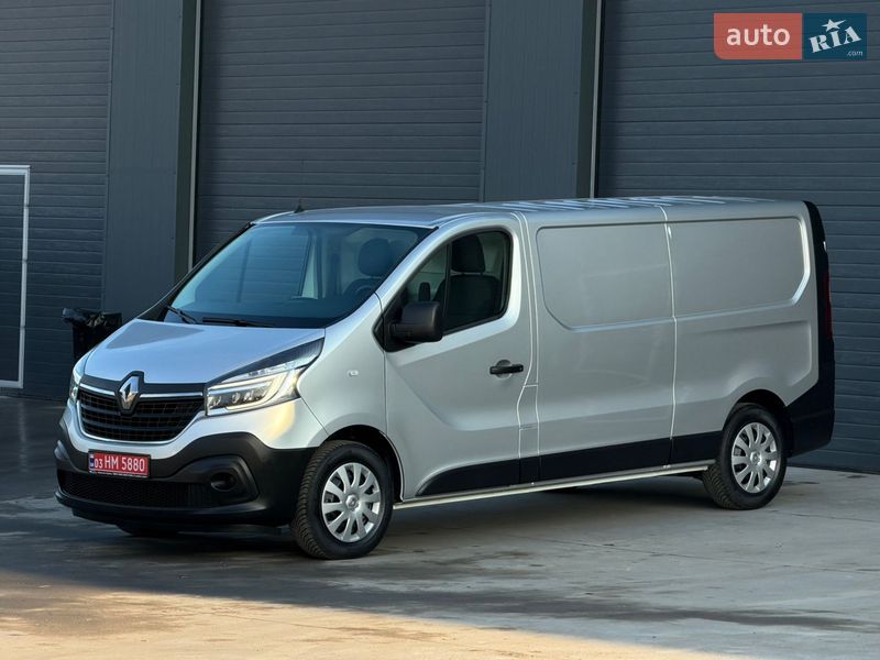 Вантажний фургон Renault Trafic 2020 в Дубні