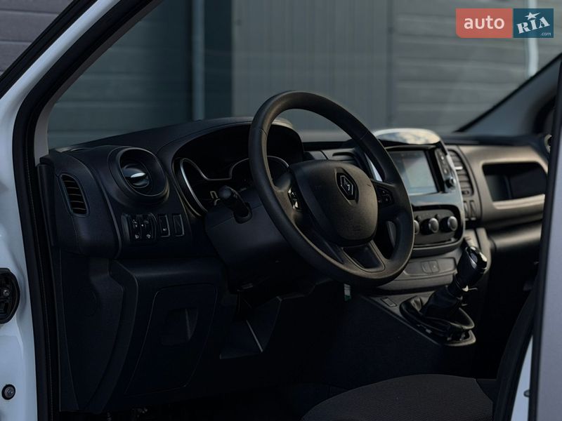 Вантажний фургон Renault Trafic 2020 в Дубні