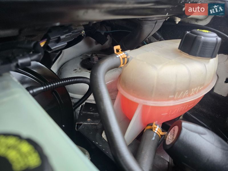 Мінівен Renault Trafic 2008 в Запоріжжі