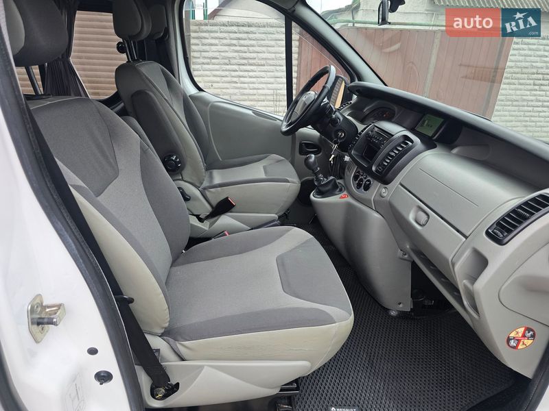 Мінівен Renault Trafic 2008 в Запоріжжі