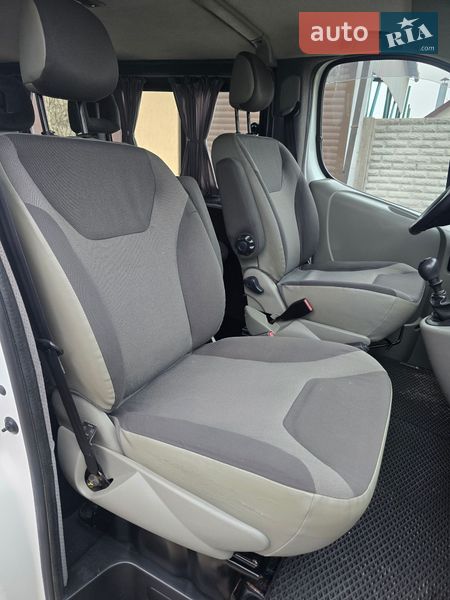 Мінівен Renault Trafic 2008 в Запоріжжі