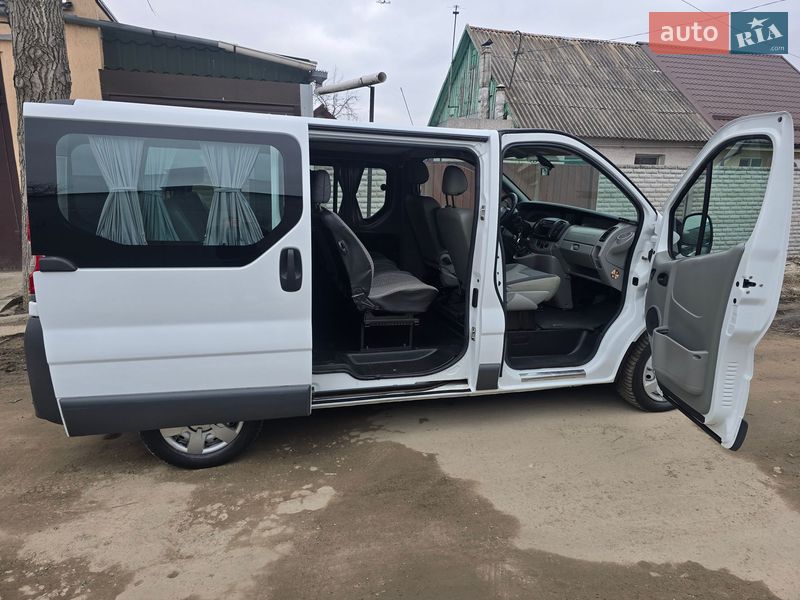 Мінівен Renault Trafic 2008 в Запоріжжі