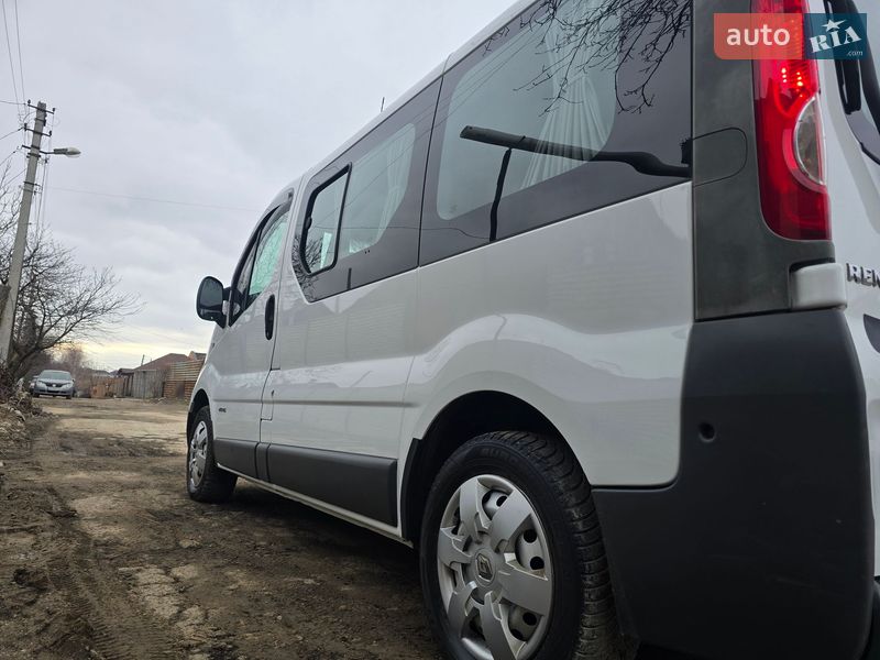 Мінівен Renault Trafic 2008 в Запоріжжі