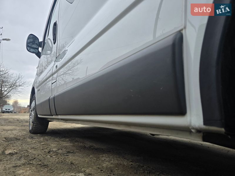 Мінівен Renault Trafic 2008 в Запоріжжі