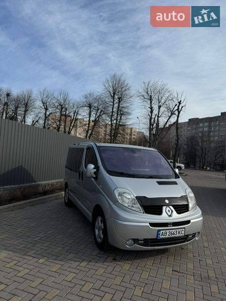 Минивэн Renault Trafic 2009 в Шаргороде