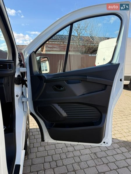 Вантажний фургон Renault Trafic 2021 в Києві