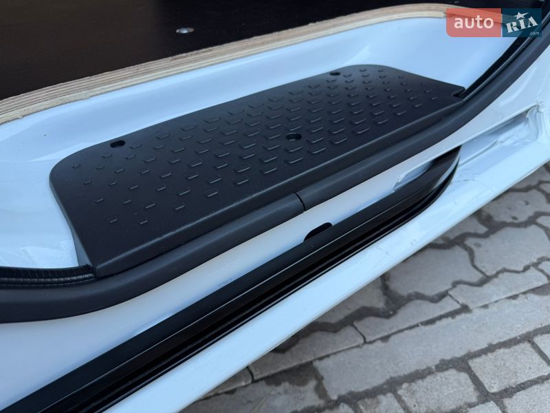 Грузовой фургон Renault Trafic 2025 в Дубно