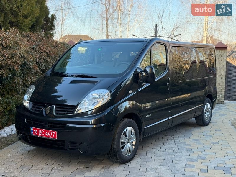Минивэн Renault Trafic 2010 в Луцке