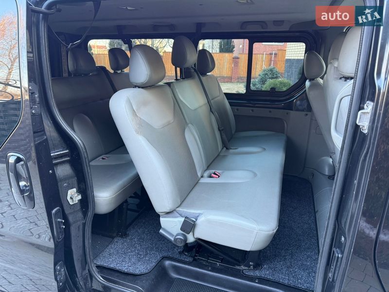 Минивэн Renault Trafic 2010 в Луцке