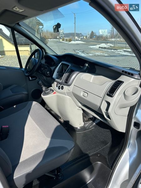 Минивэн Renault Trafic 2011 в Коломые