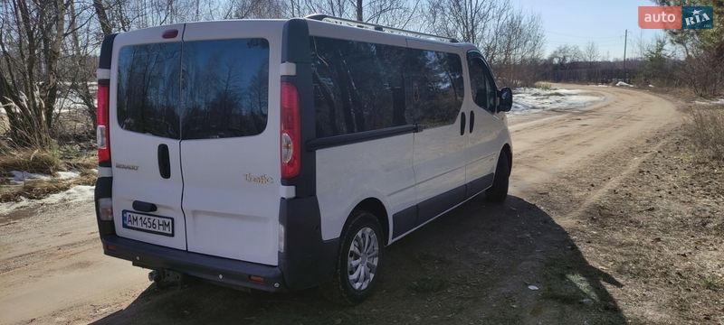Минивэн Renault Trafic 2008 в Коростене