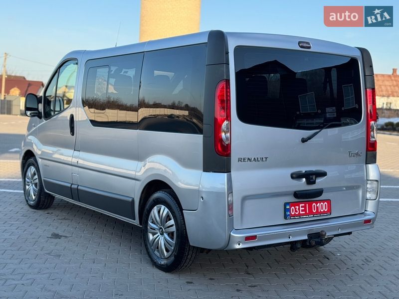Минивэн Renault Trafic 2011 в Дубно