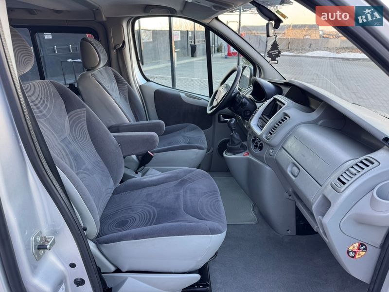 Минивэн Renault Trafic 2011 в Дубно