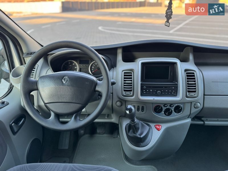Минивэн Renault Trafic 2011 в Дубно