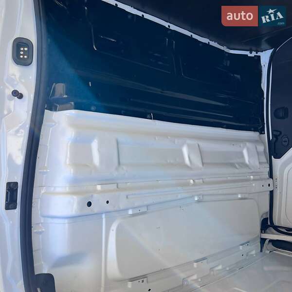 Грузовой фургон Renault Trafic 2022 в Киеве