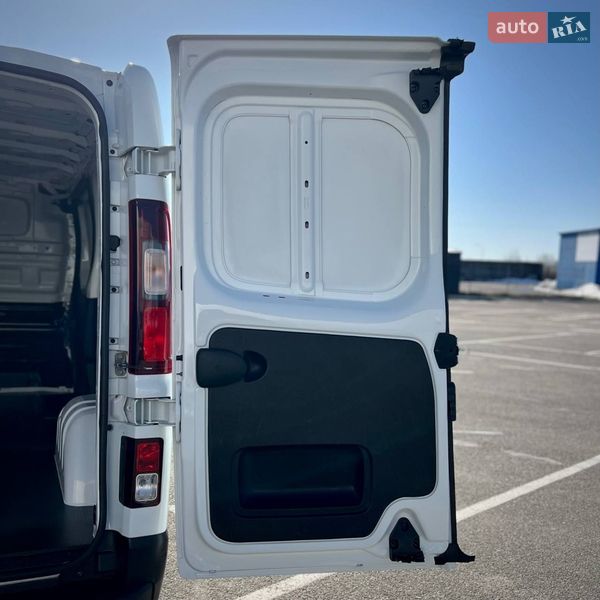 Грузовой фургон Renault Trafic 2022 в Киеве