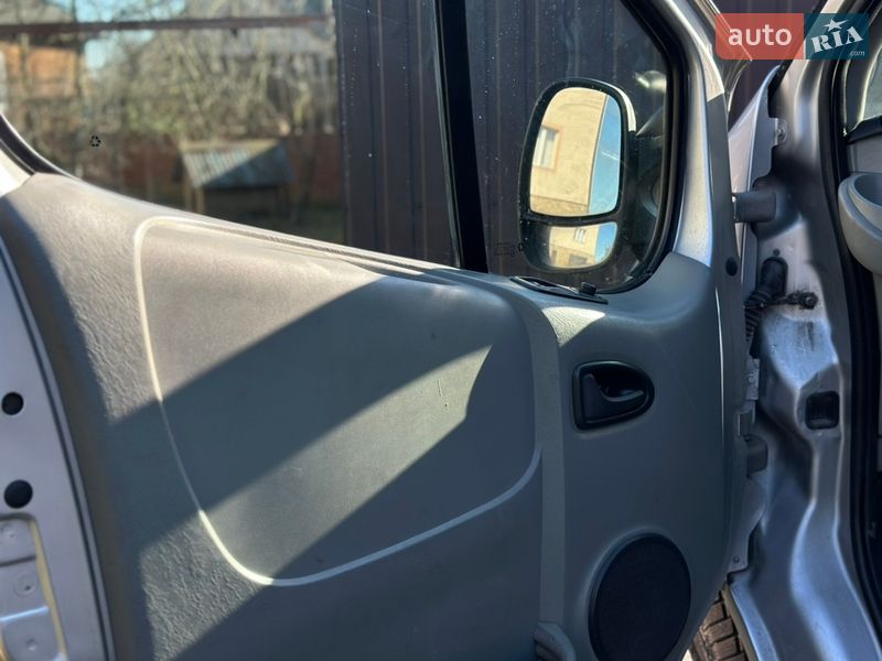 Мінівен Renault Trafic 2007 в Івано-Франківську