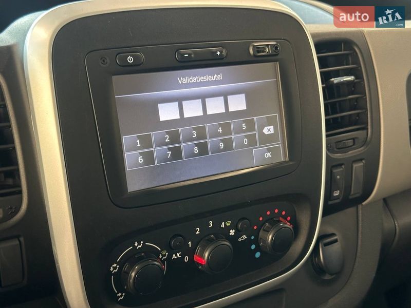 Минивэн Renault Trafic 2015 в Львове