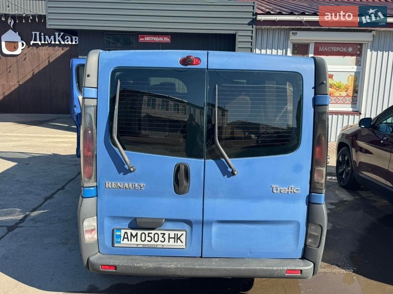 Мінівен Renault Trafic 2005 в Бердичеві