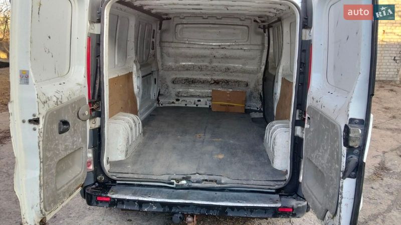 Грузовой фургон Renault Trafic 2010 в Каменском фото 8 Грузовой фургон Renault Trafic 2010 в Каменском