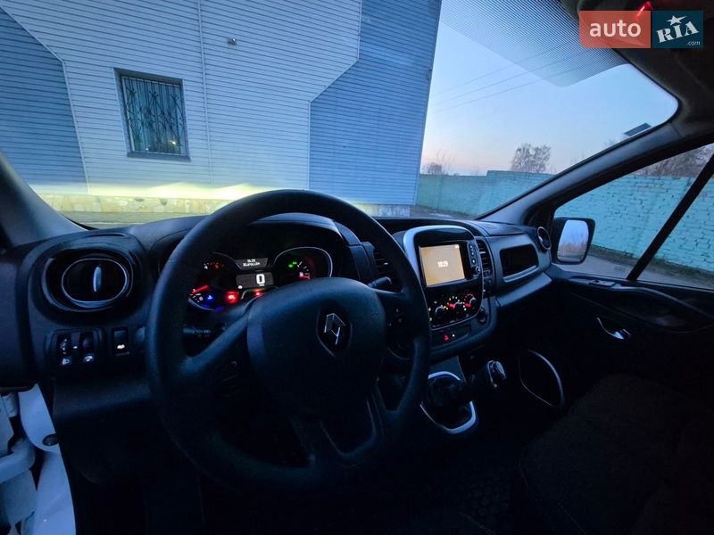 Грузопассажирский фургон Renault Trafic 2021 в Ровно