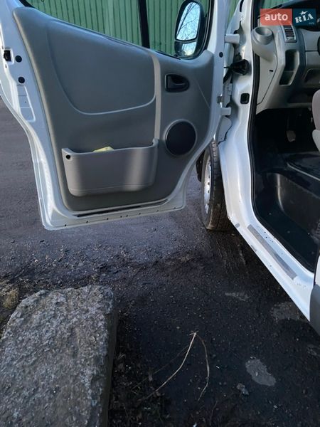 Мінівен Renault Trafic 2008 в Кропивницькому