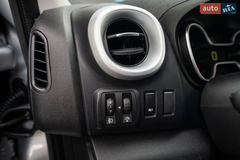 Грузовой фургон Renault Trafic 2020 в Луцке