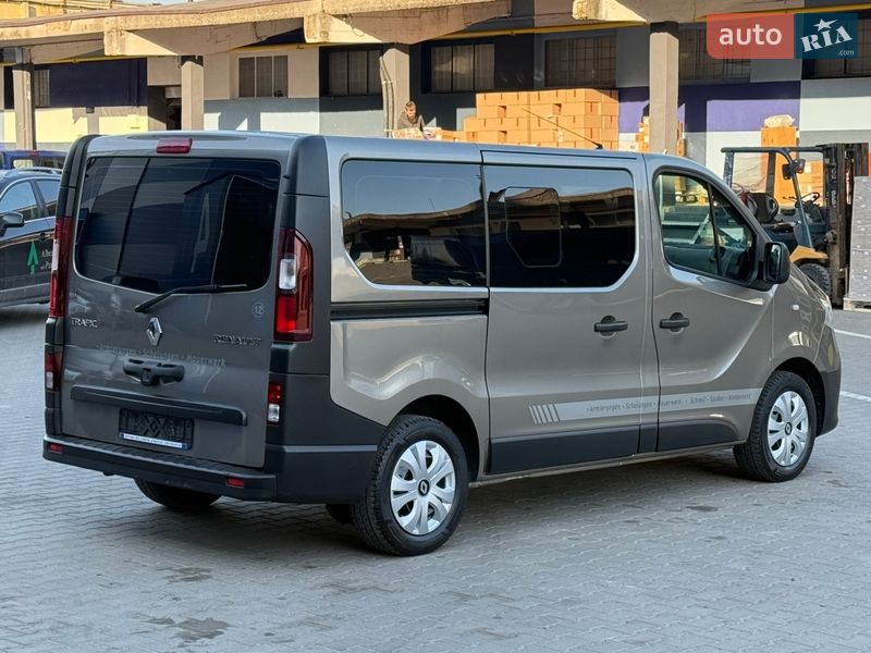 Мінівен Renault Trafic 2017 в Рівному