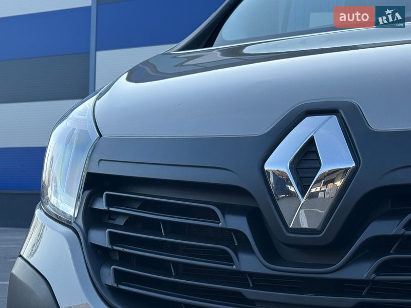 Мінівен Renault Trafic 2017 в Рівному