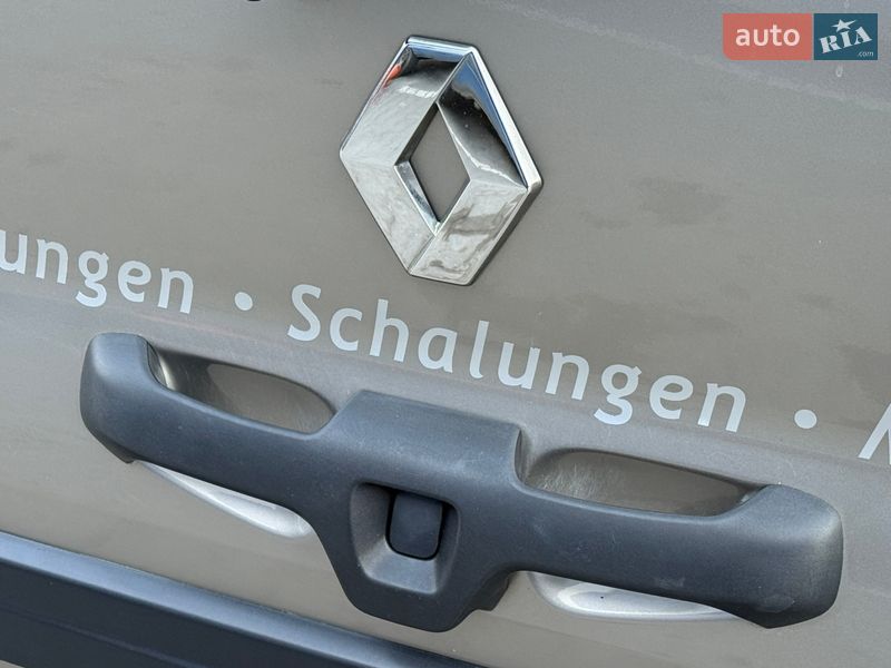 Мінівен Renault Trafic 2017 в Рівному